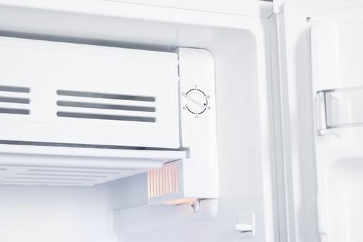 Tesla Frižider RS0905H1