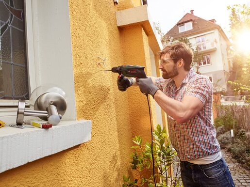 Bosch UniversalImpact 800 vibraciona bušilica