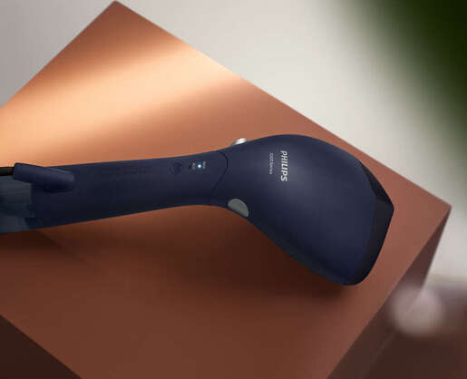 Philips pegla za vertikalno peglanjeSTH7020/20