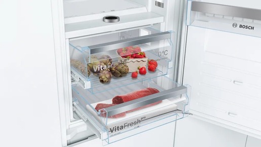 Bosch ugradni kombinovani frižider KIF86PFE0
