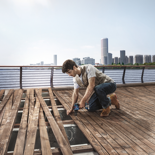 Bosch GST 8000 E ubodna testera + ekscentar brusilica Bosch GEX 125-1 AE (0615990M8K)