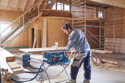 Bosch stona cirkularna testera GTS 635-216 + postolje GTA 560 (0601B42001)