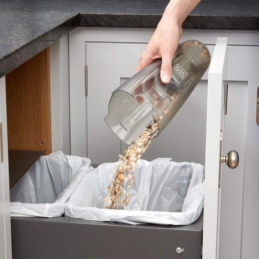 Black & Decker automobilski ručni usisivač NVC115JL