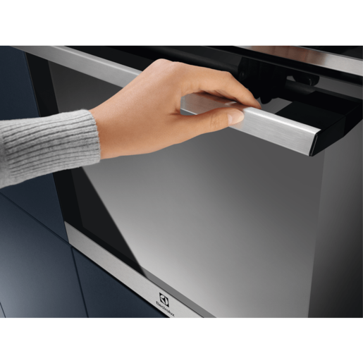 Electrolux ugradna rerna EOF6P76X2