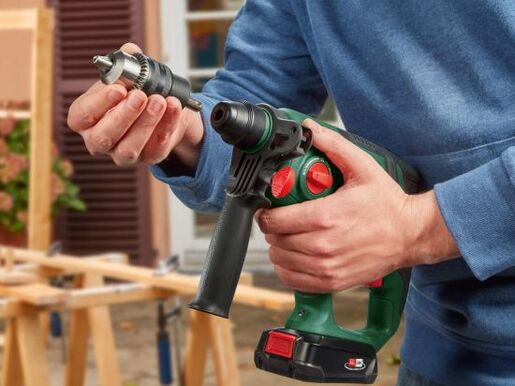 Bosch Aku hamer bušilica UniversalHammer 18V ( 06039D6002