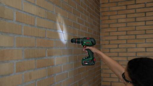 Bosch Aku bušilica-odvrtač AdvancedImpact 18V 06039E2101