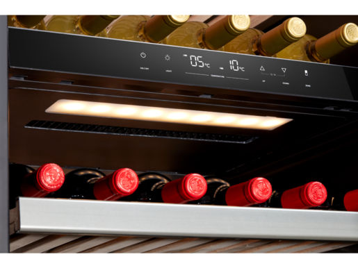 Tesla vinska vitrina RW430M