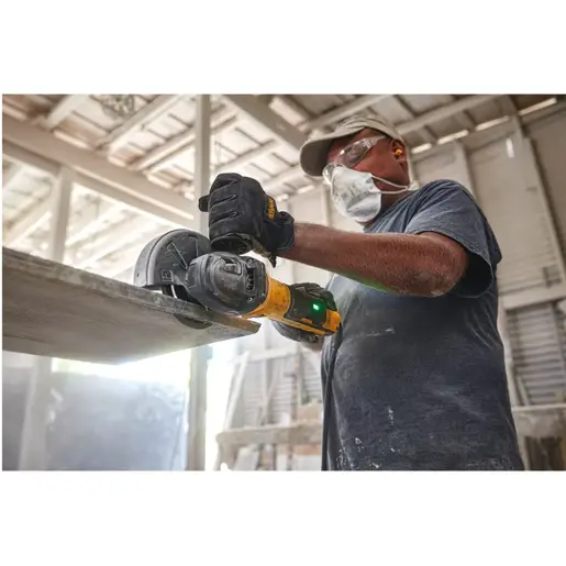 DeWALT ugaona brusilica DWE4347