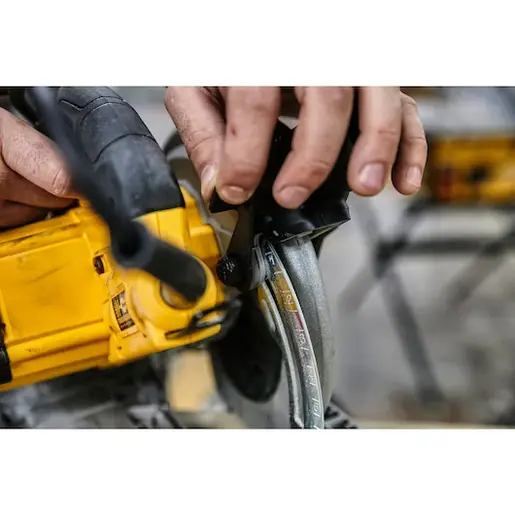 DeWALT kružna testera DWE576K