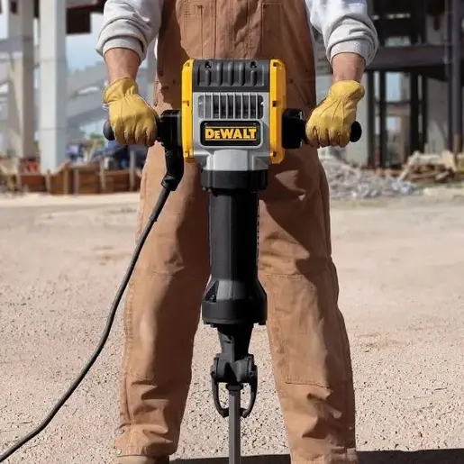 DeWALT elektro-penumatski čekić D25981