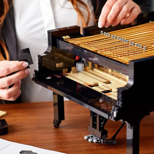 LEGO Koncertni klavir 21323