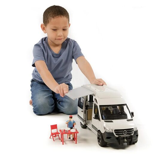 Bruder MB kamper sa figurom