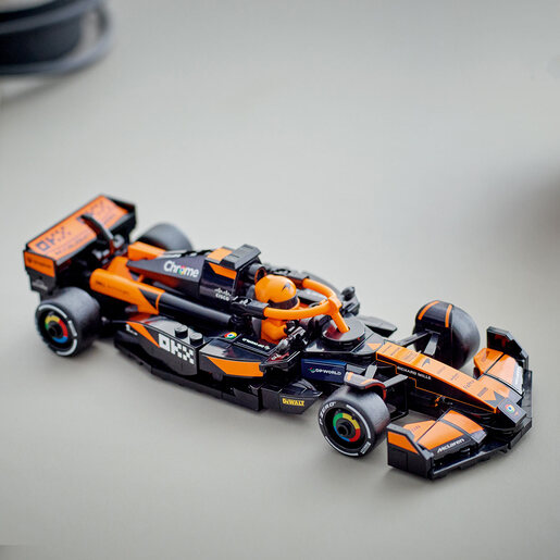 LEGO® Trkaći automobil McLaren F1® Team MCL38 77251