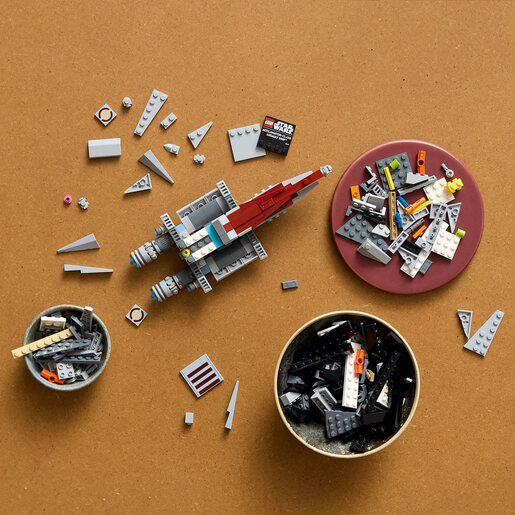 LEGO Jurišni brod klase Aklamator™ 75404