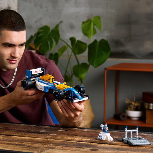 LEGO® Williams Racing FW14B i Nigel Mansell 10353