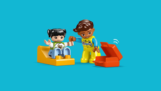 LEGO Ambulantna kola i vozač 10447