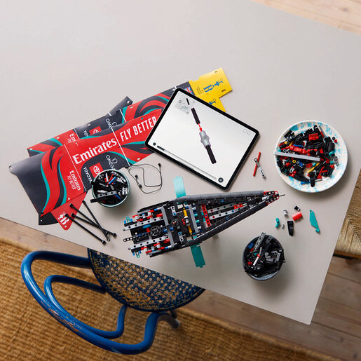 LEGO Emirates Team New Zealand AC75 Jahta 42174