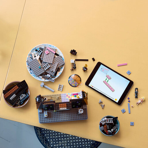 LEGO Sredina i Enidina soba u studentskom domu 76781