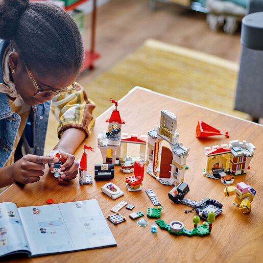 LEGO Bitka sa Rojem u Breskvičinom zamku 71435