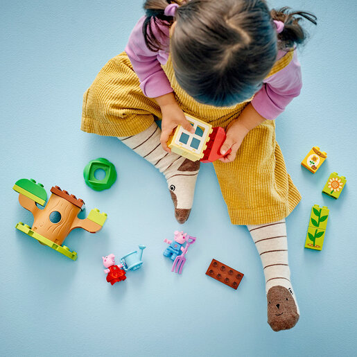 LEGO Pepa Prase i bašta sa kućicom na drvetu 10431