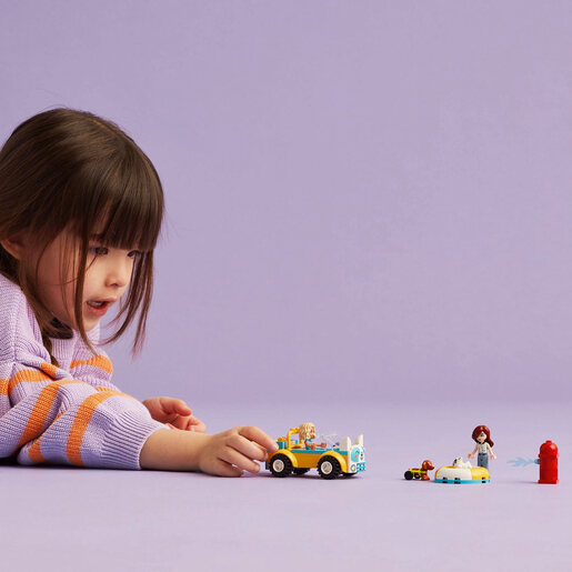 LEGO Automobil za šišanje i kupanje pasa 42635