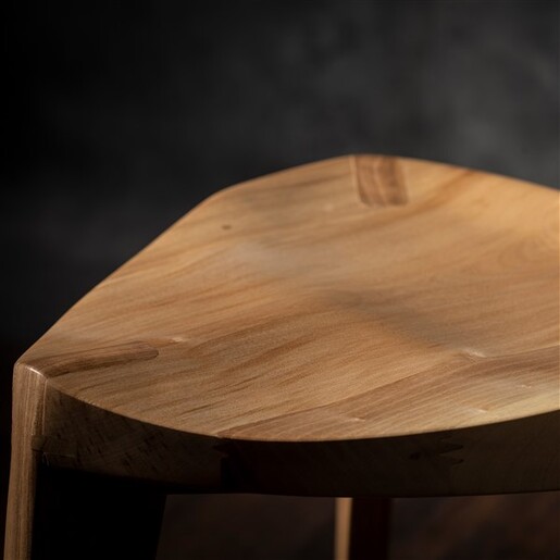 Meda furniture Drvena hoklica Orah Natur L