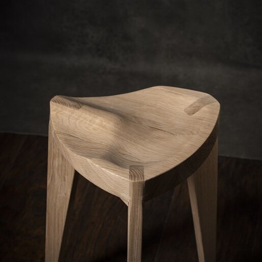 Meda furniture Drvena hoklica Hrast izdubljena M