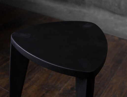 Meda furniture Crna drvena hoklica M45