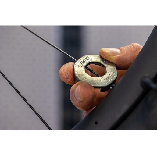 UNIOR Ključ za niple univerzalni 1631/5 629573