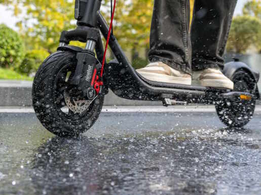 Segway električni trotinet KickScooter F2 PRO E II