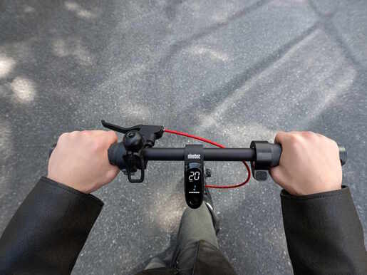 Segway električni trotinet KickScooter F2 PRO E II