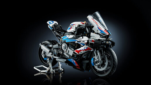 LEGO BMW M 1000 RR 42130