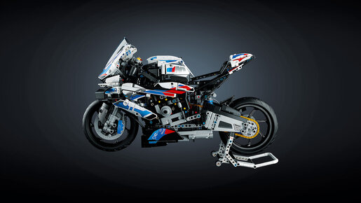 LEGO BMW M 1000 RR 42130