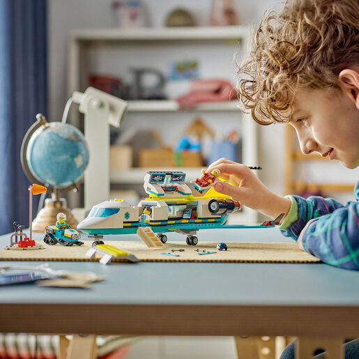 LEGO® City Avion zračne hitne pomoći 60465