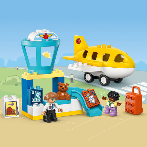 LEGO Prvi put na aerodromu 10443