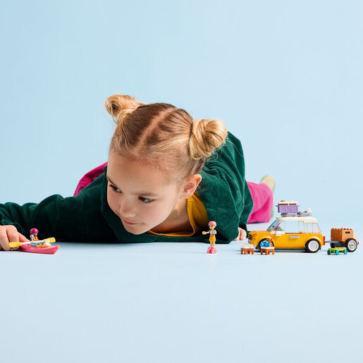 LEGO Auto za avanture sa prijateljima 42659