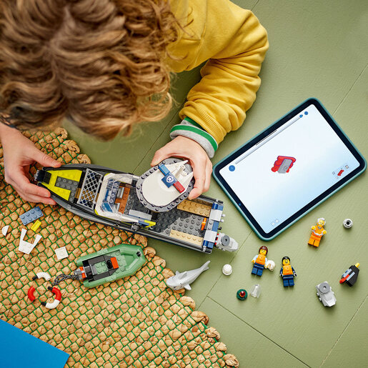 LEGO® City Potjera u policijskom čamcu 60456