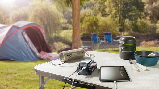 Bosch Punjač UniversalUSB 18V-45 1600A02WS1