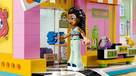 LEGO Prodavnica vintidž mode 42614