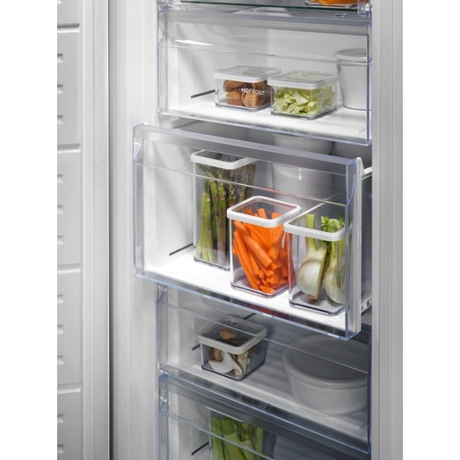 Electrolux zamrzivač LUT6NE28U