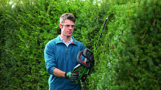 BOSCH Universal Hedgecut 18-50 (1x 2,5Ah+punjač) akumulatorske makaze za živu ogradu 0600849K01