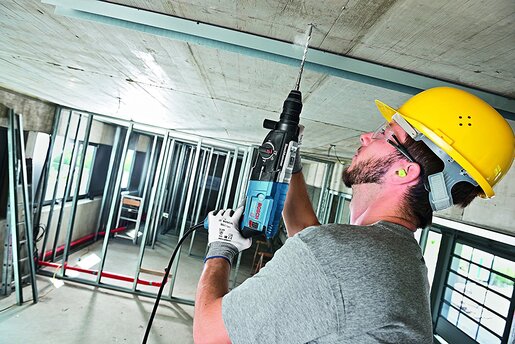 BOSCH Professional bušaći čekić GBH 2-28 F - SDS plus (L-Boxx) 0611267601