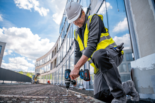 BOSCH Professional GSR 18V-150 C akumulatorska bušilica-odvrtač, solo alat u L-BOXX-u 06019J5002