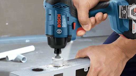 BOSCH Professional GDR 18V-160 akumalatorski udarni odvrtač, solo alat