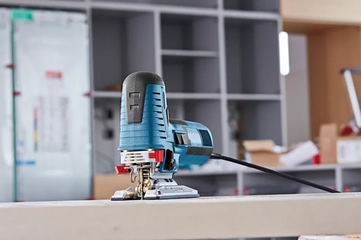 BOSCH Professional ubodna testera GST 160 CE