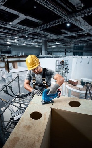 BOSCH Professional akumulatorska ubodna testera GST 183-LI, 4.0Ah 18V GBA akumulator, punjač GAL 18V-20, kofer 06015B7022