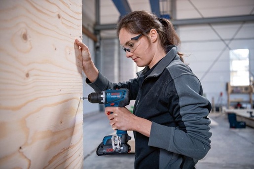 BOSCH Professional akumulatorska bušilica-odvrtač GSR 18V-90 C, L-Boxx kofer, Solo alat 06019K6002