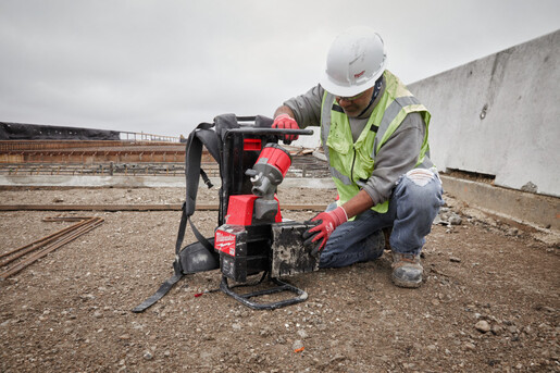 Milwaukee bežični betonski vibrator sa ONE-KEY sistemom MXFCVBP-0 MX FUEL 4933479595