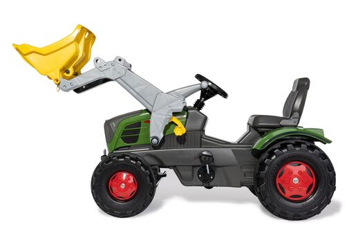 Traktor Fendt 211 Vario sa utovarivačem