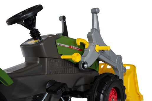 Traktor Fendt 211 Vario sa utovarivačem